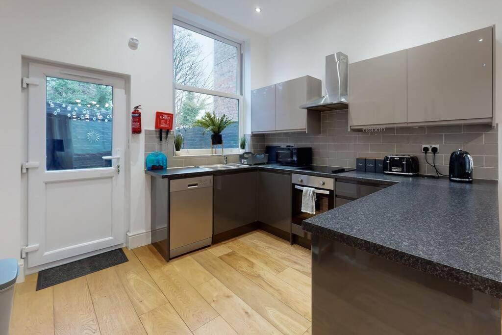Lovely 2 Bedroom Apartment Near Highgate Station London Exteriör bild