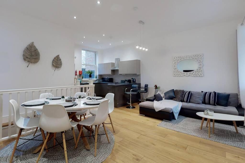 Lovely 2 Bedroom Apartment Near Highgate Station London Exteriör bild